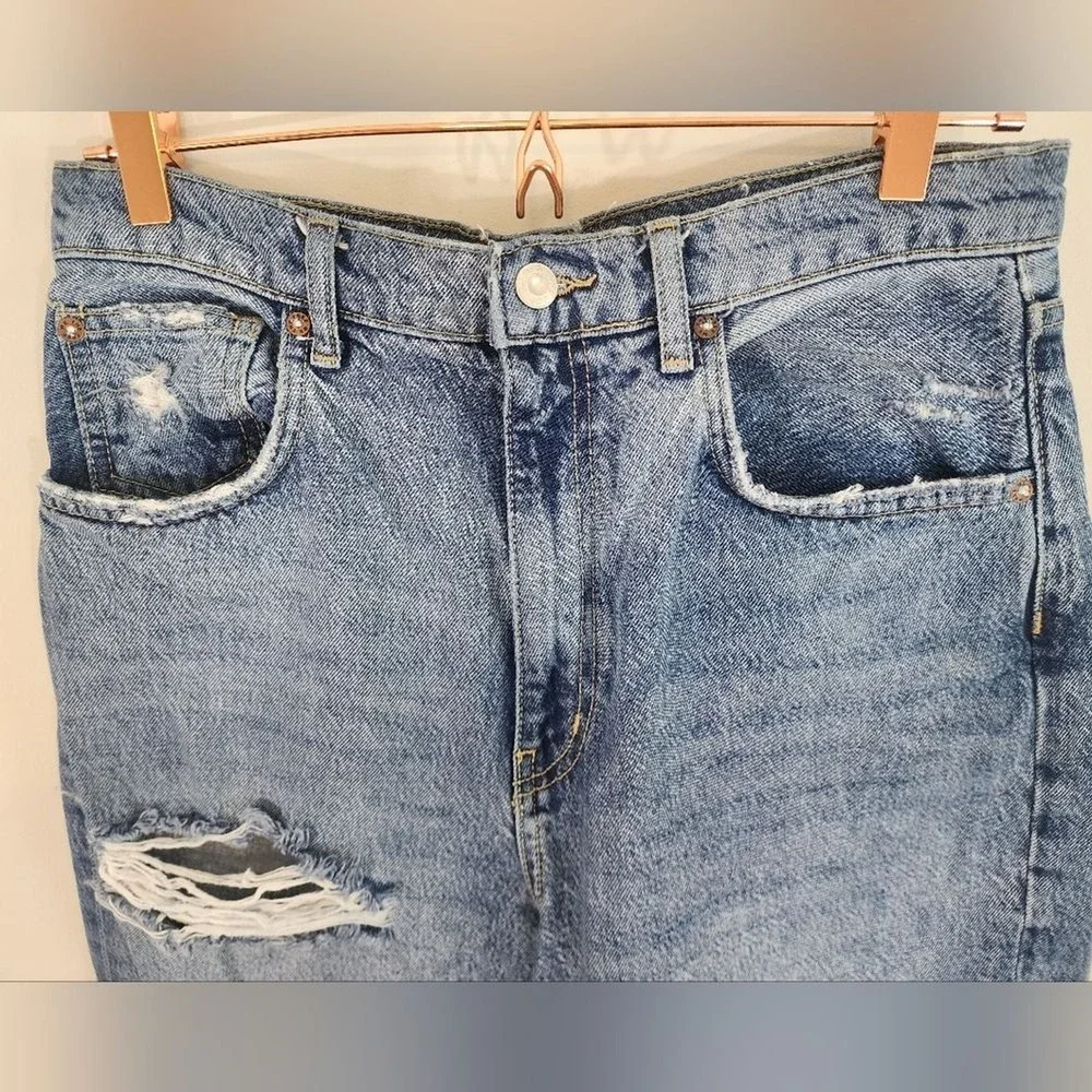 Free People We The Free Lita Distressed High Rise‎ Jeans 30 Light Wash Raw Hem